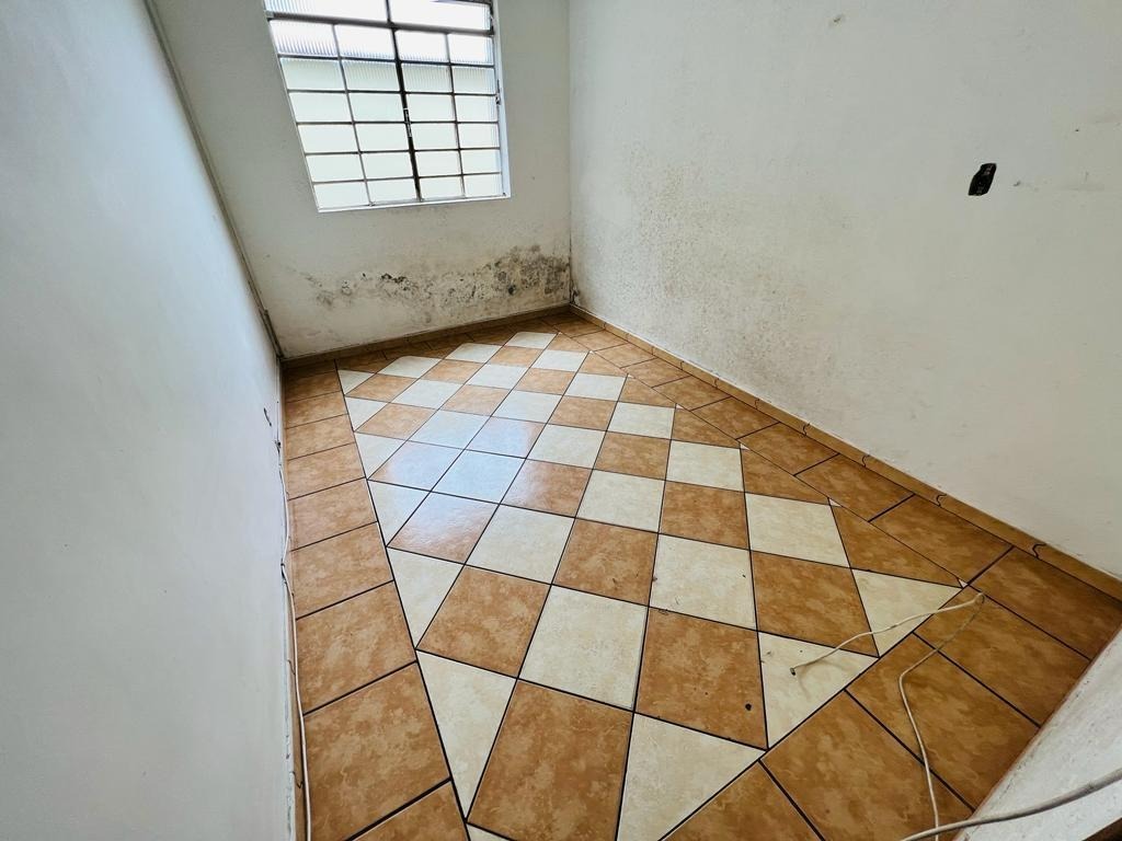 Casa à venda com 3 quartos, 360m² - Foto 5