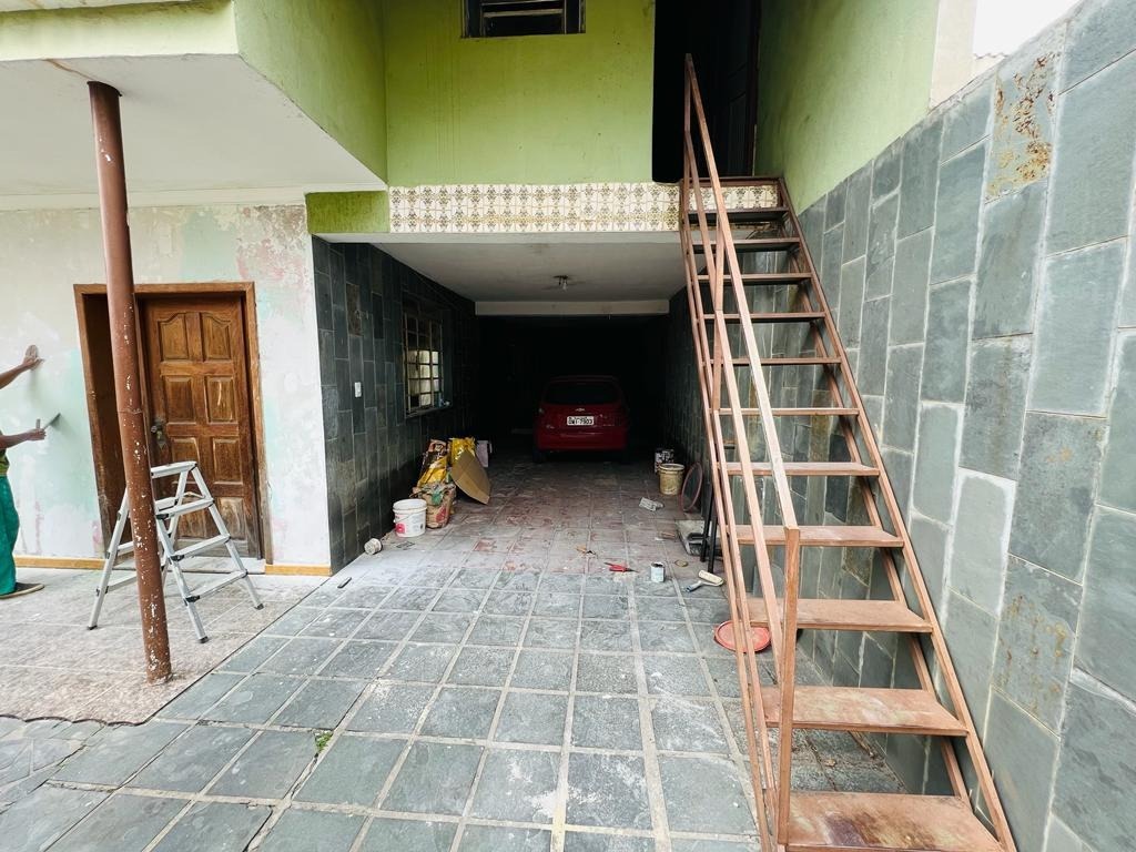 Casa à venda com 3 quartos, 360m² - Foto 11