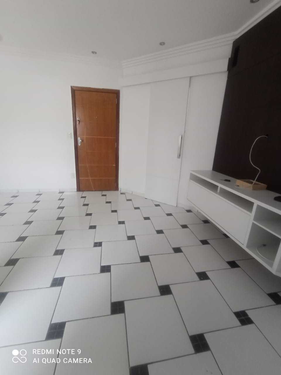 Apartamento à venda com 3 quartos, 80m² - Foto 4