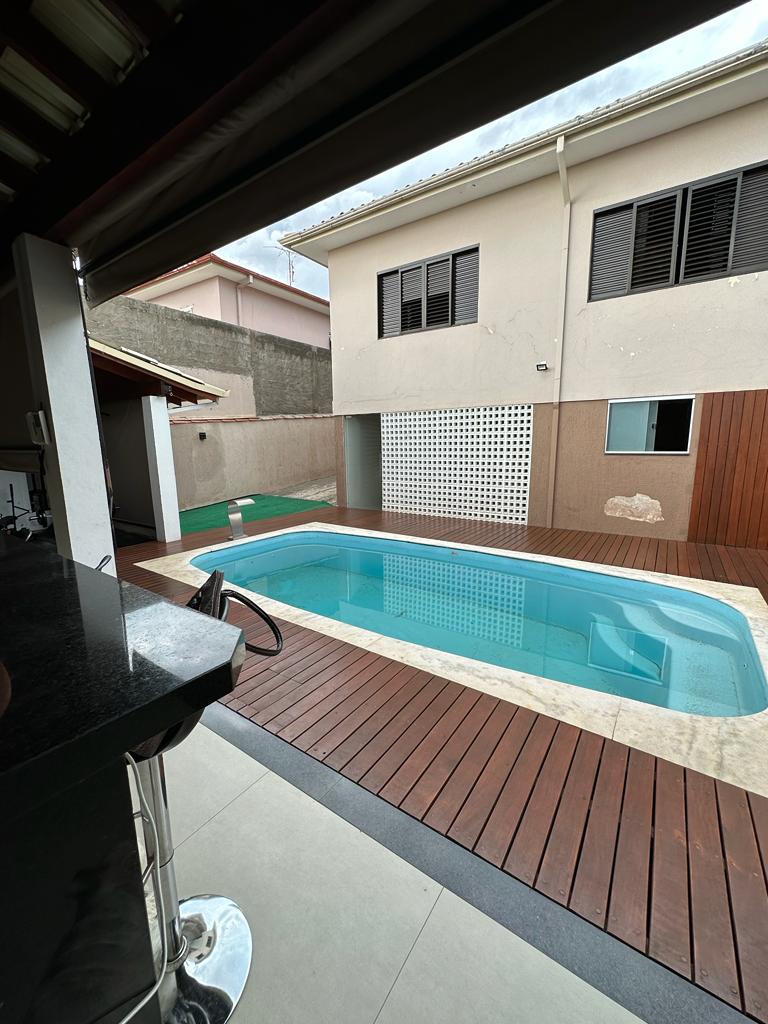 Casa à venda com 3 quartos, 360m² - Foto 25