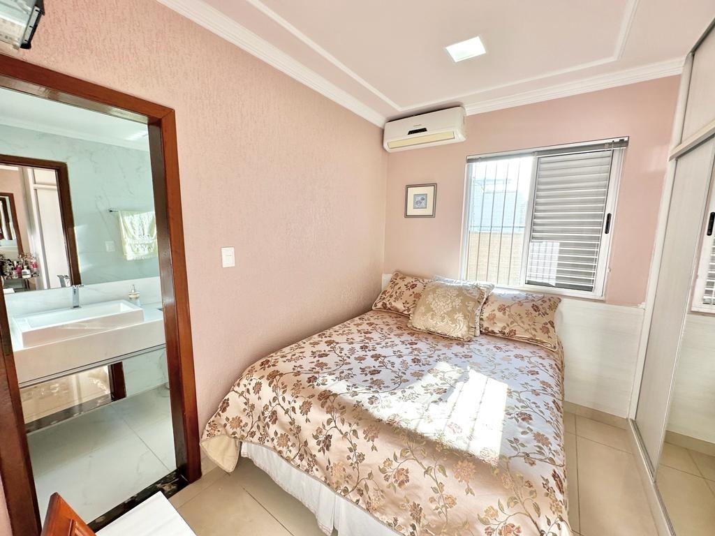 Apartamento à venda com 4 quartos, 106m² - Foto 13