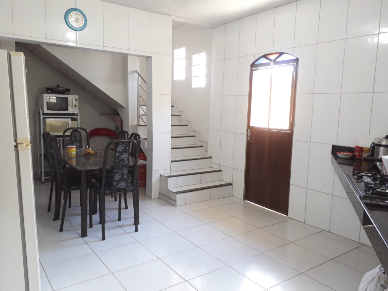 Casa à venda com 2 quartos, 300m² - Foto 3