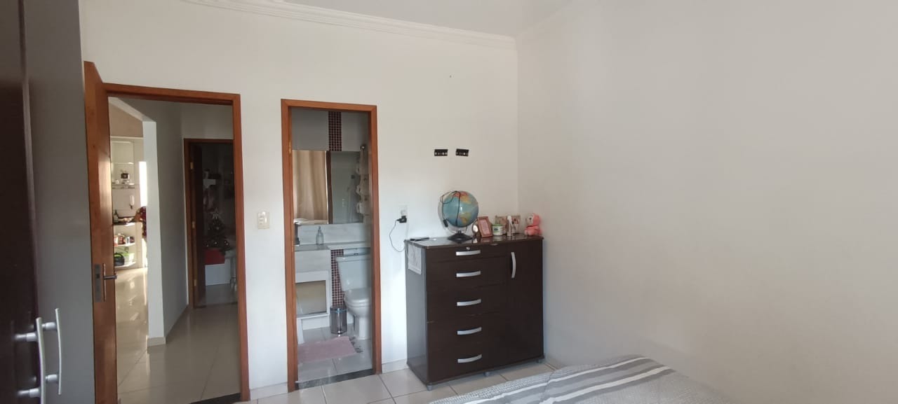 Casa à venda com 2 quartos, 100m² - Foto 13