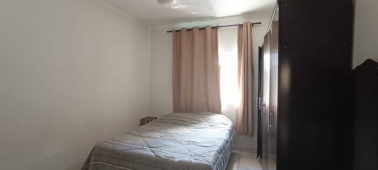 Casa à venda com 2 quartos, 100m² - Foto 12