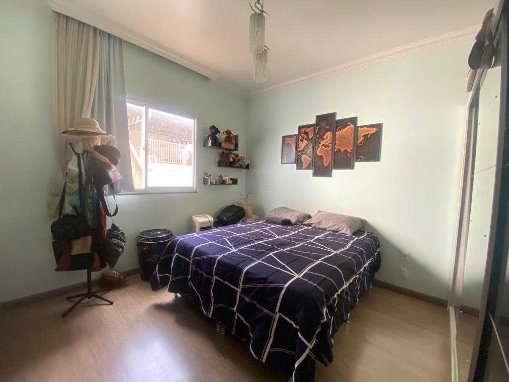 Casa à venda com 6 quartos, 360m² - Foto 22