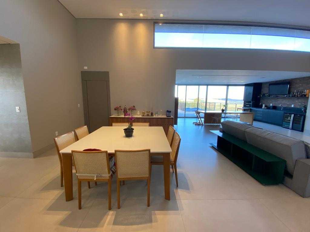 Casa de Condomínio à venda com 4 quartos, 320m² - Foto 5