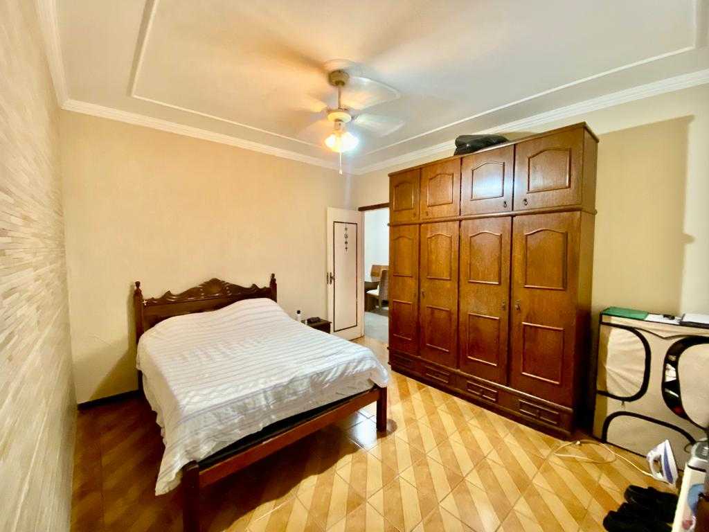 Casa à venda com 3 quartos, 208m² - Foto 9