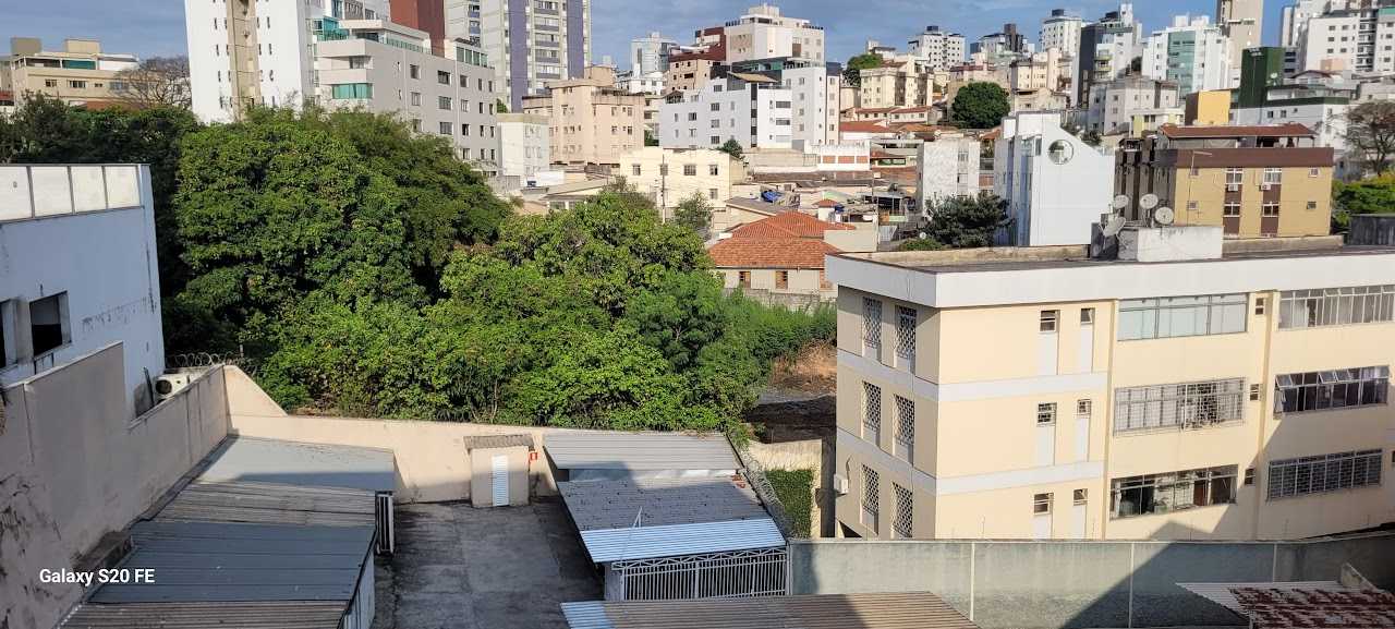 Apartamento à venda com 2 quartos, 70m² - Foto 12