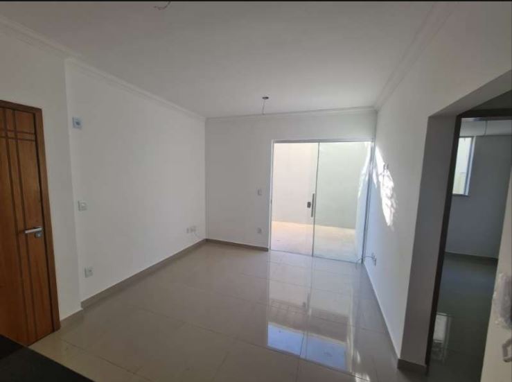 Apartamento à venda com 2 quartos, 44m² - Foto 3