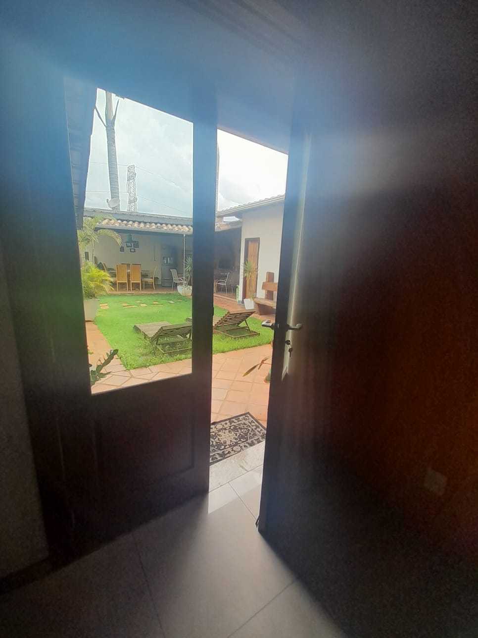 Casa de Condomínio à venda com 3 quartos, 450m² - Foto 18