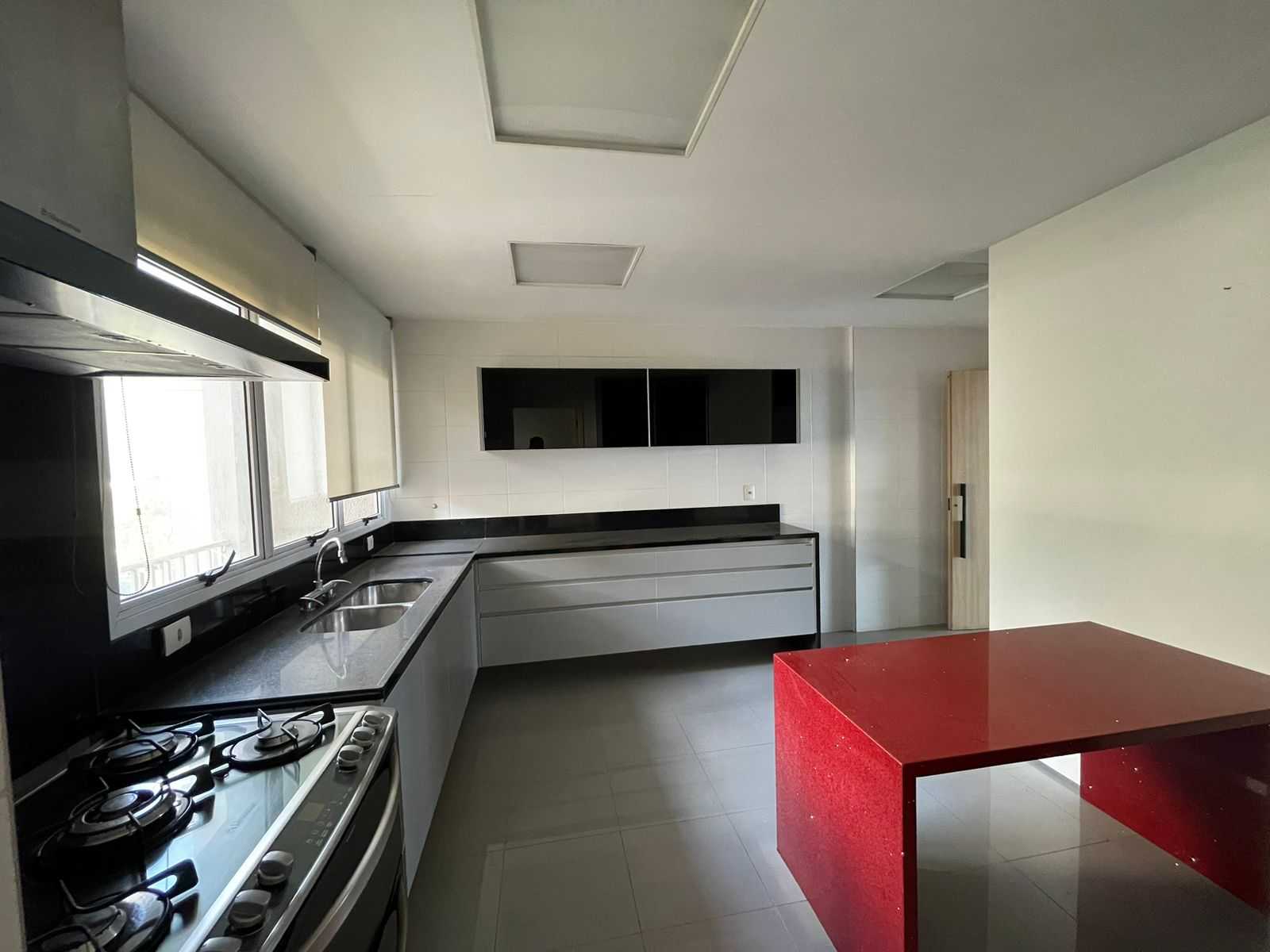 Apartamento à venda com 4 quartos, 225m² - Foto 8