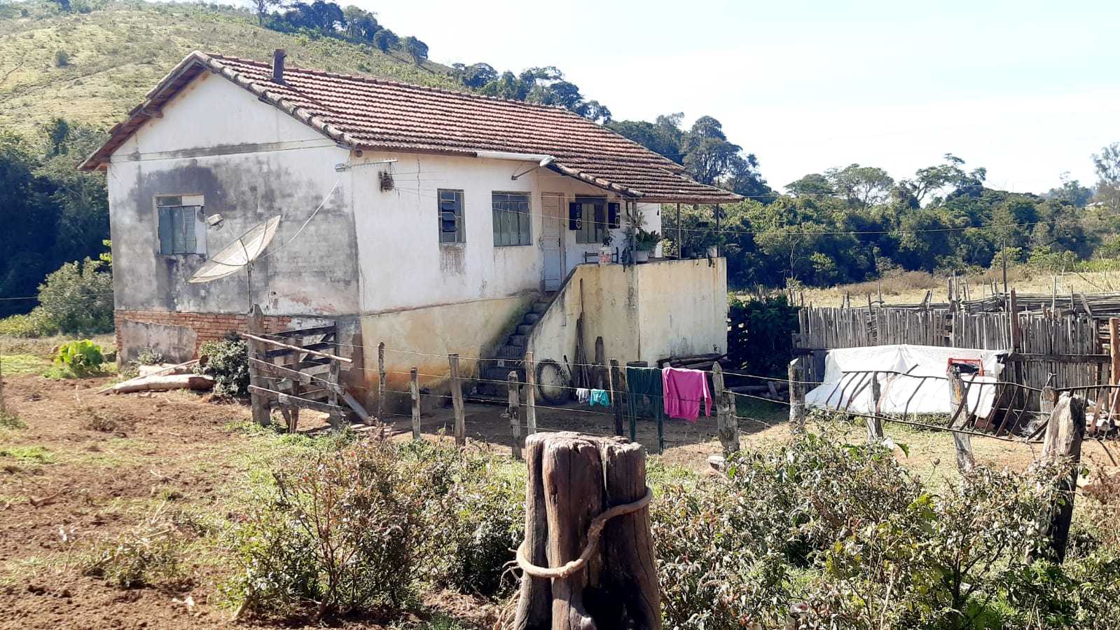 Chácara à venda com 2 quartos, 556600m² - Foto 5