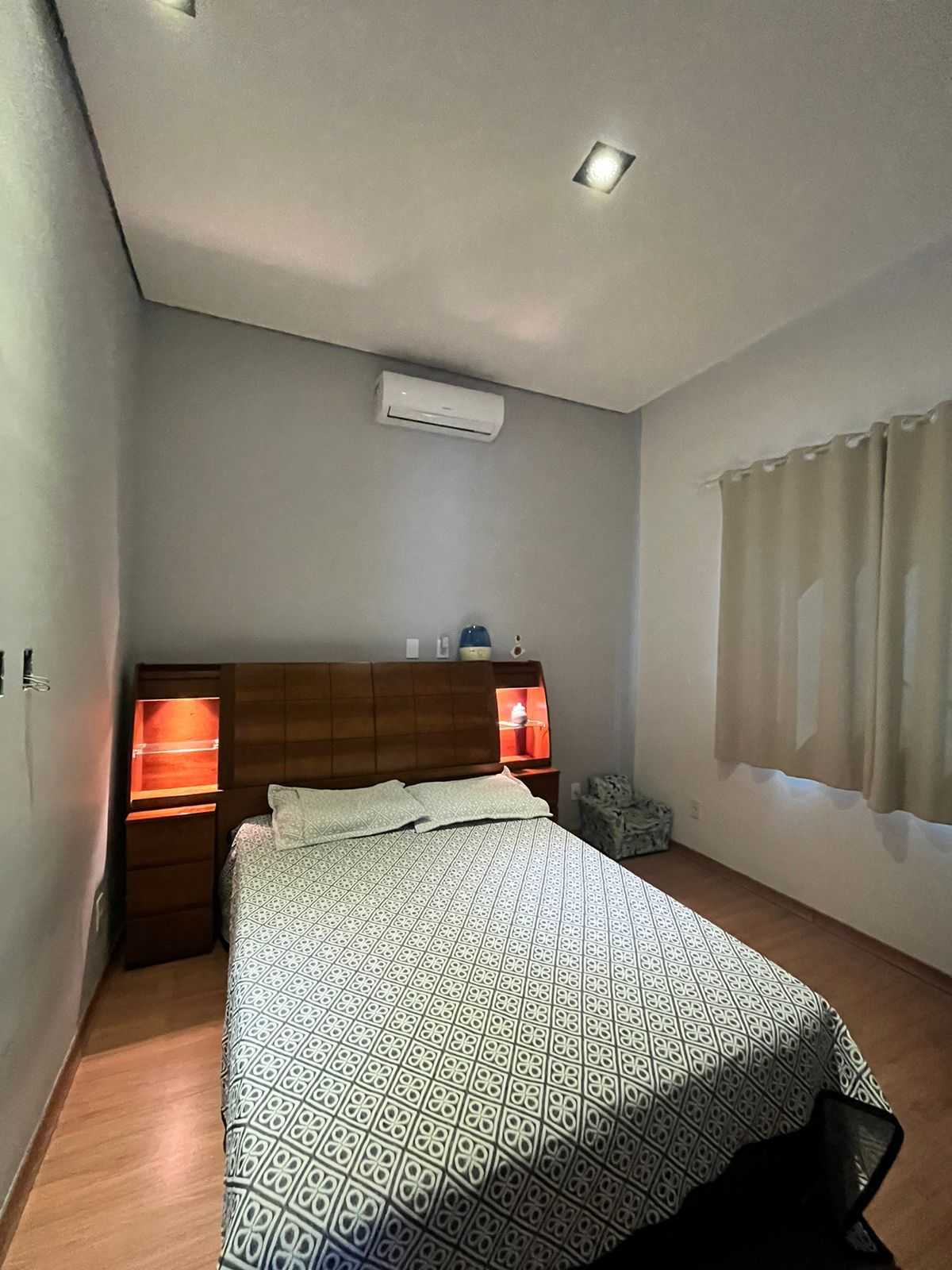 Casa à venda com 3 quartos, 300m² - Foto 23