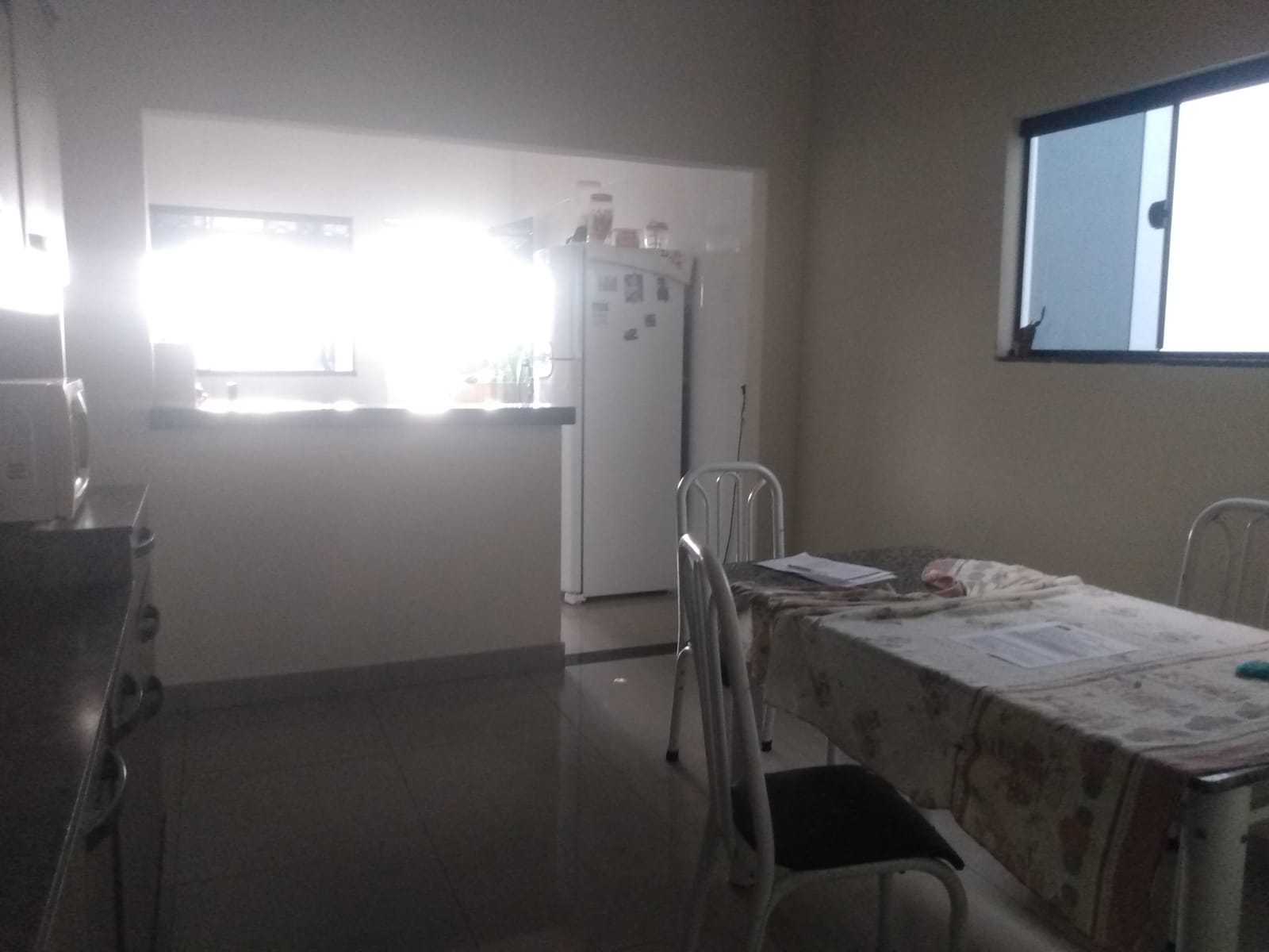 Casa à venda com 3 quartos, 200m² - Foto 3