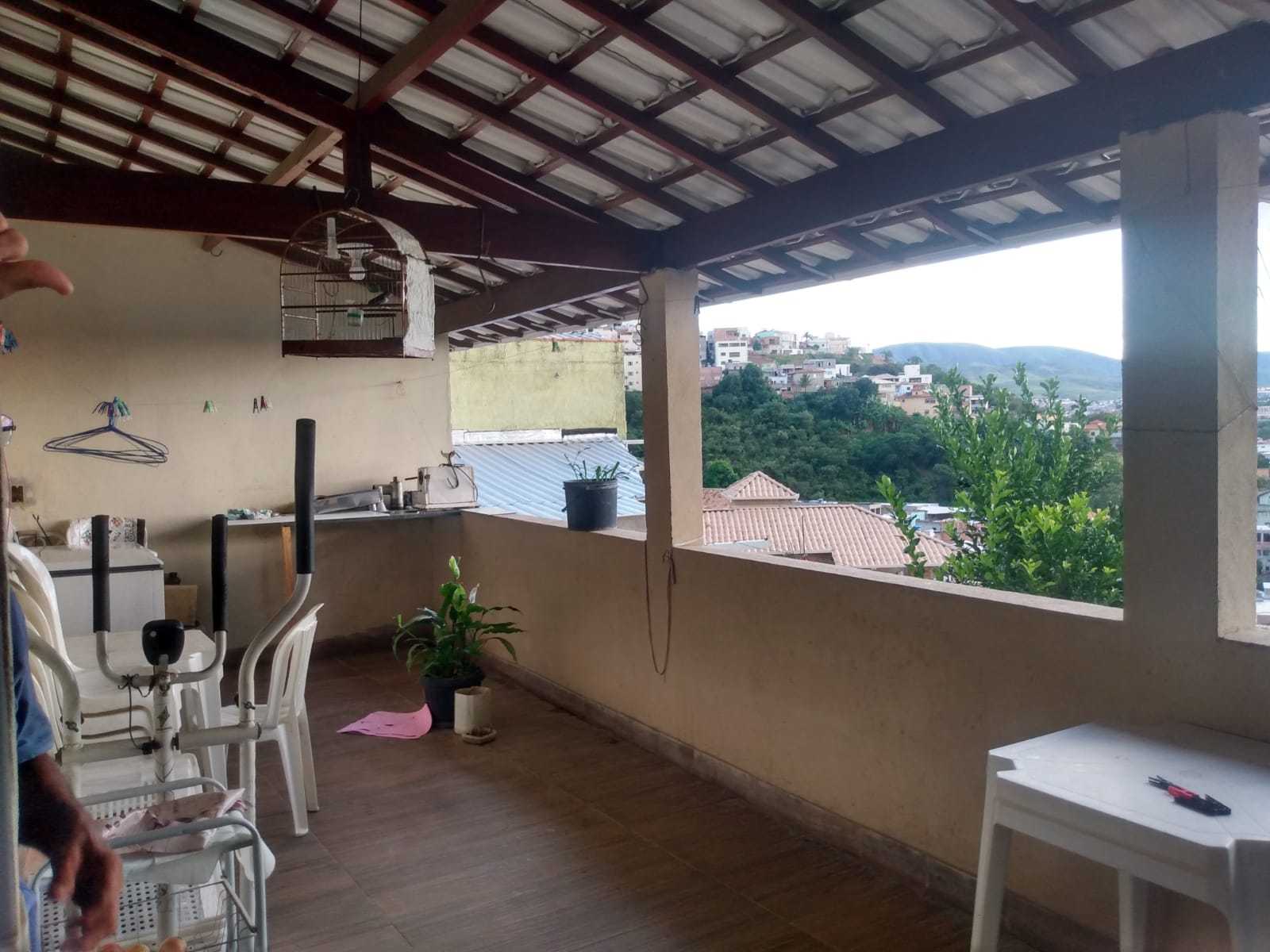 Casa à venda com 3 quartos, 200m² - Foto 7