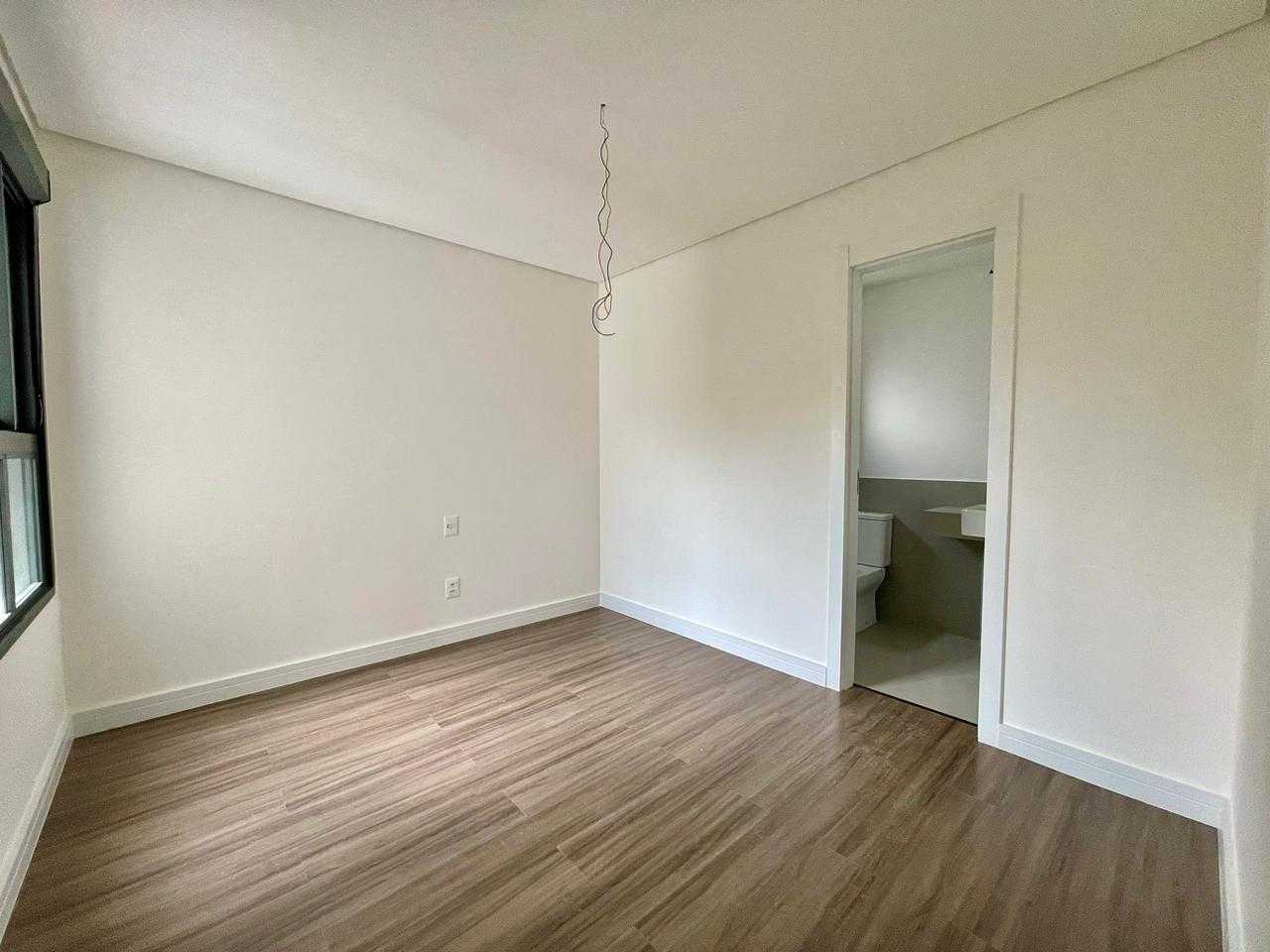 Apartamento à venda com 4 quartos, 146m² - Foto 13