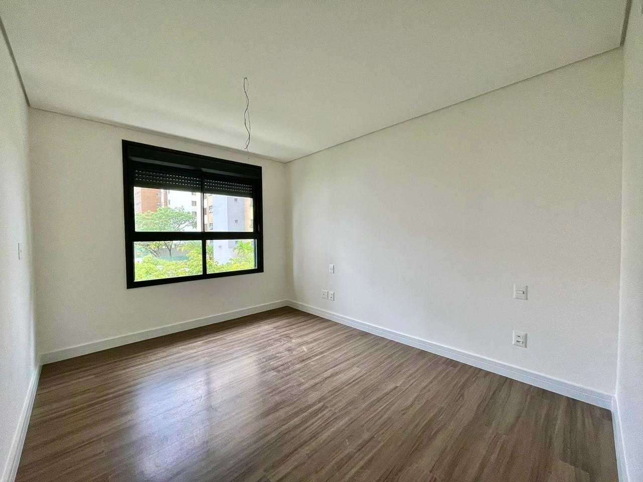 Apartamento à venda com 4 quartos, 146m² - Foto 15