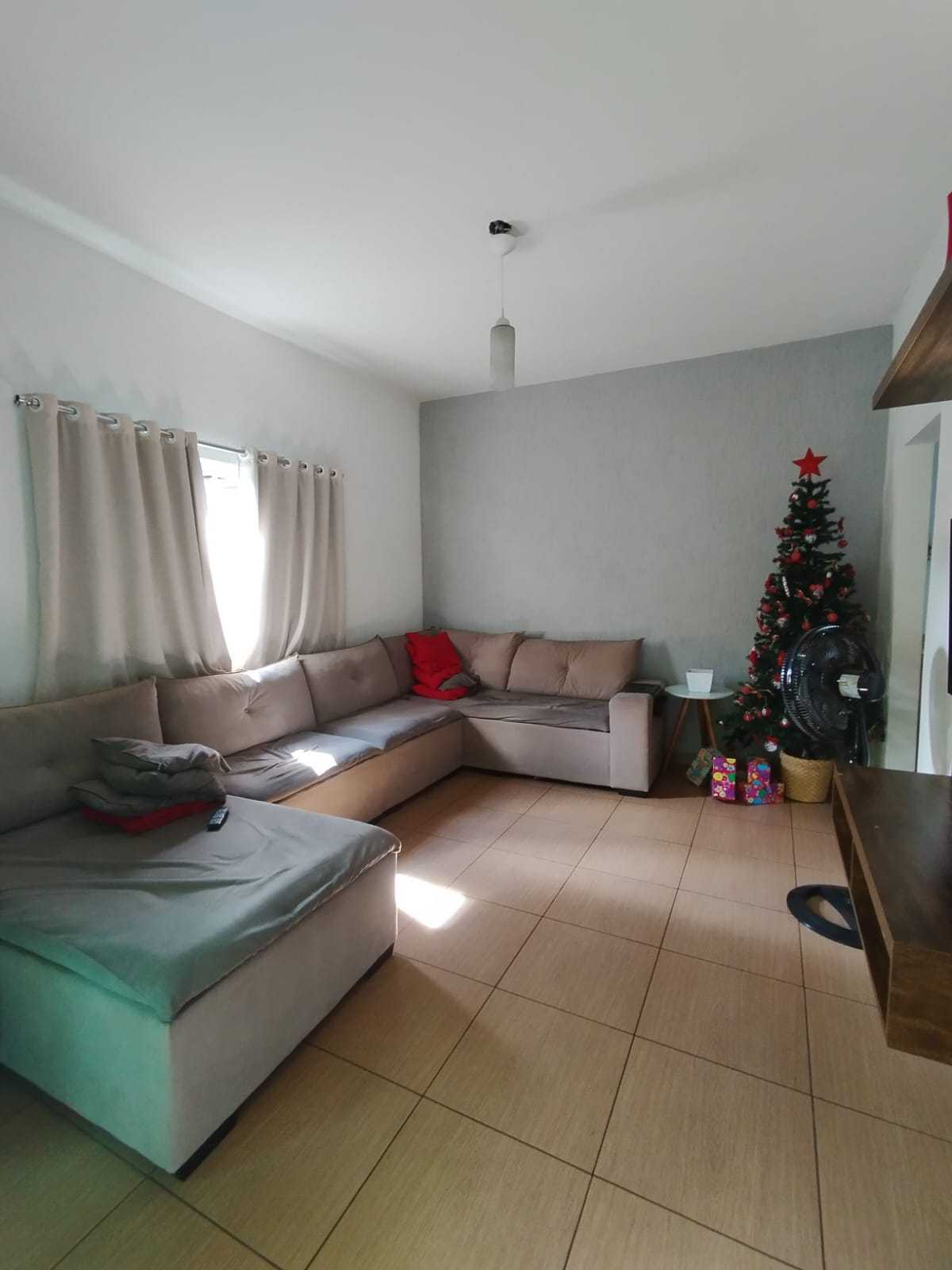 Casa à venda com 3 quartos, 120m² - Foto 1