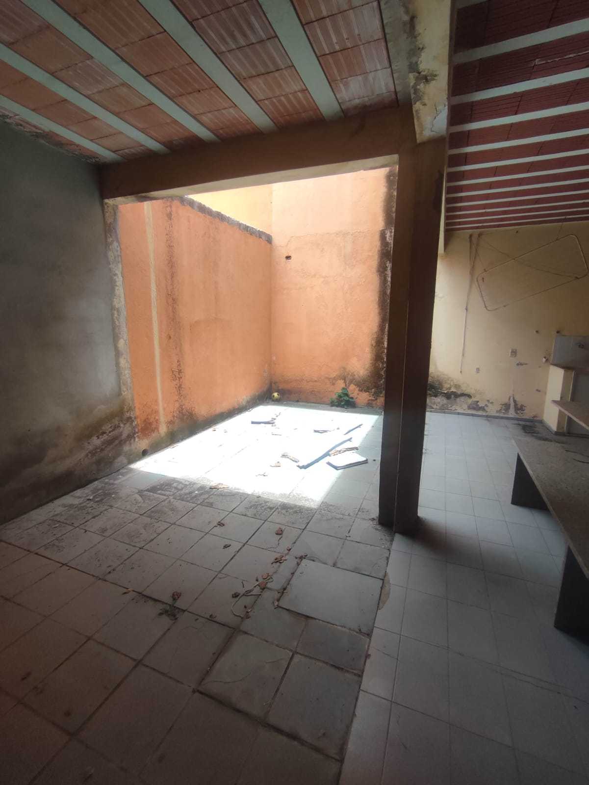 Casa à venda com 4 quartos, 200m² - Foto 20