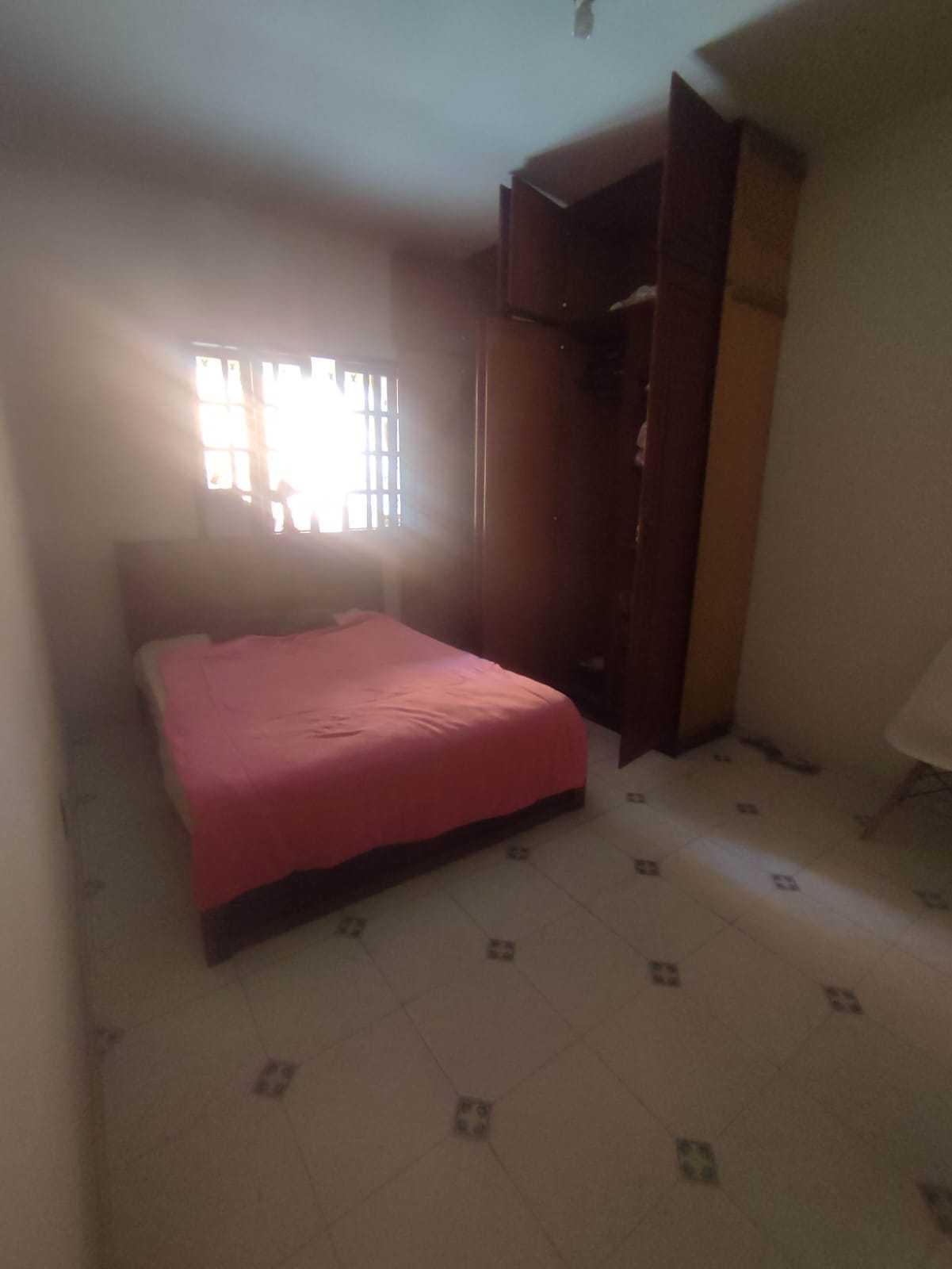 Casa à venda com 4 quartos, 200m² - Foto 12