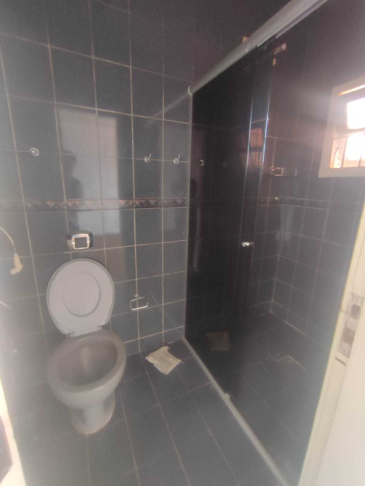 Casa à venda com 4 quartos, 200m² - Foto 18