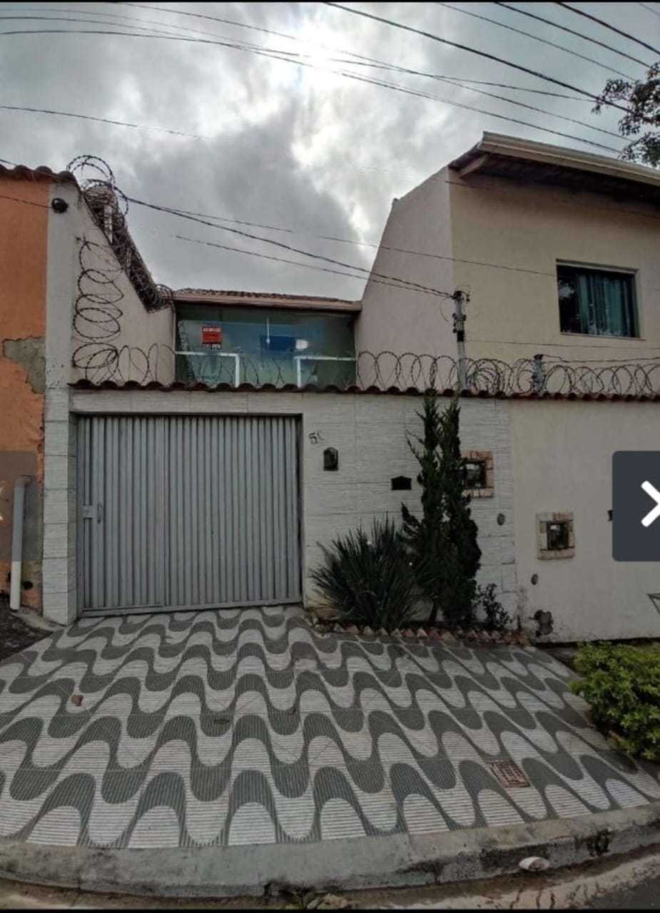 Casa à venda com 3 quartos, 220m² - Foto 2