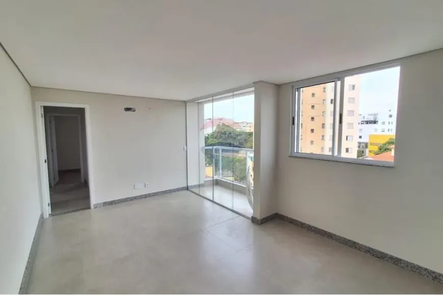 Apartamento à venda com 3 quartos, 73m² - Foto 1