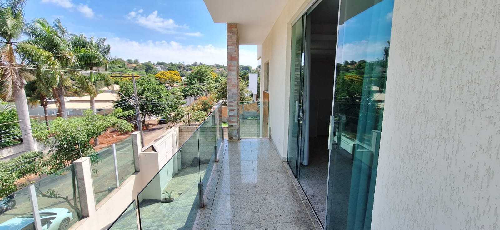 Casa à venda com 3 quartos, 275m² - Foto 2