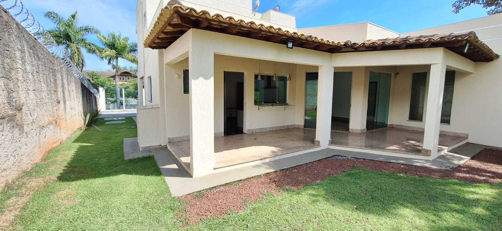 Casa à venda com 3 quartos, 275m² - Foto 4