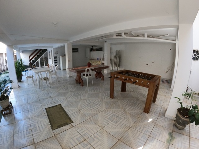 Casa à venda com 4 quartos, 355m² - Foto 17