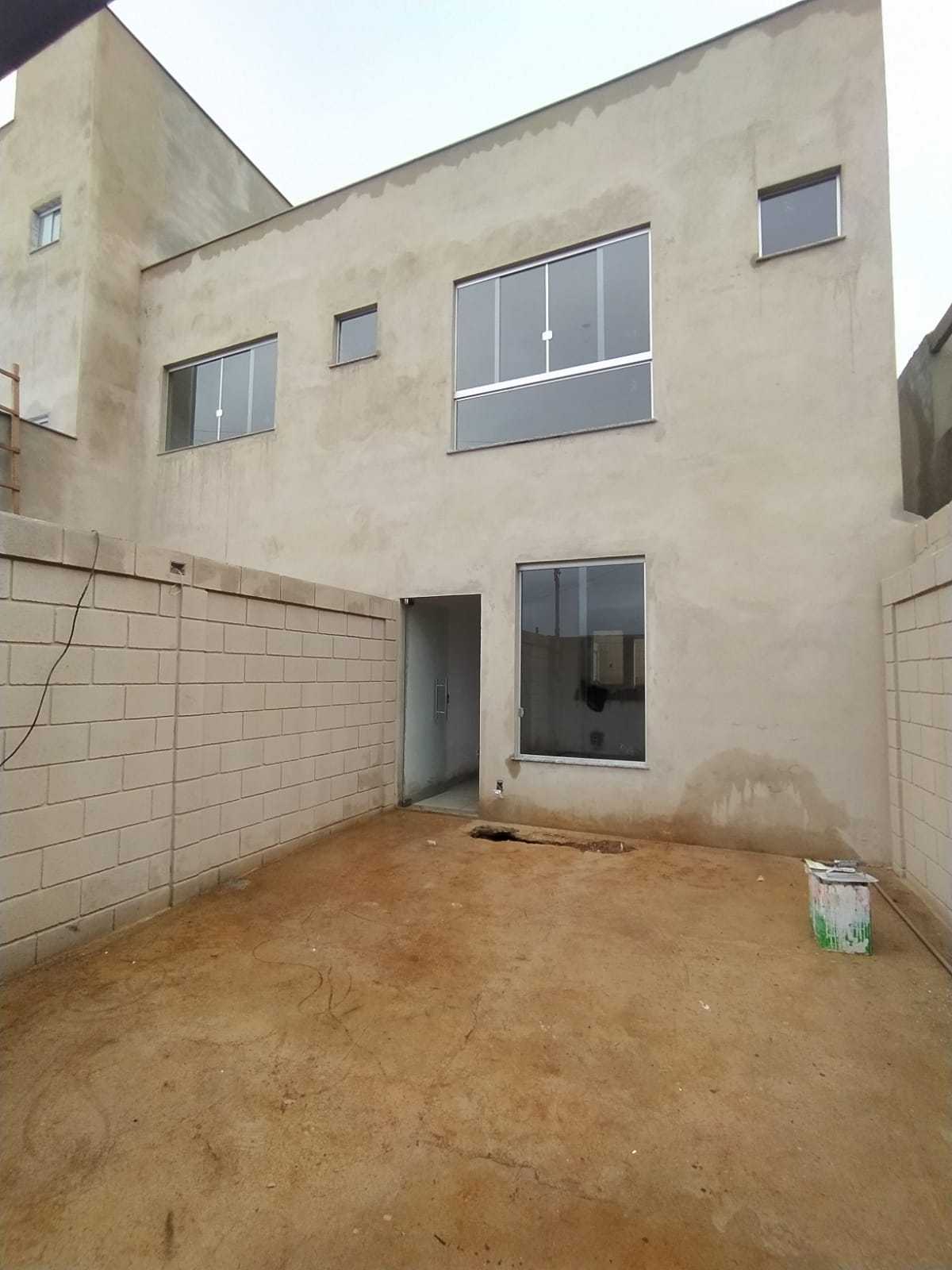 Casa à venda com 2 quartos, 63m² - Foto 5