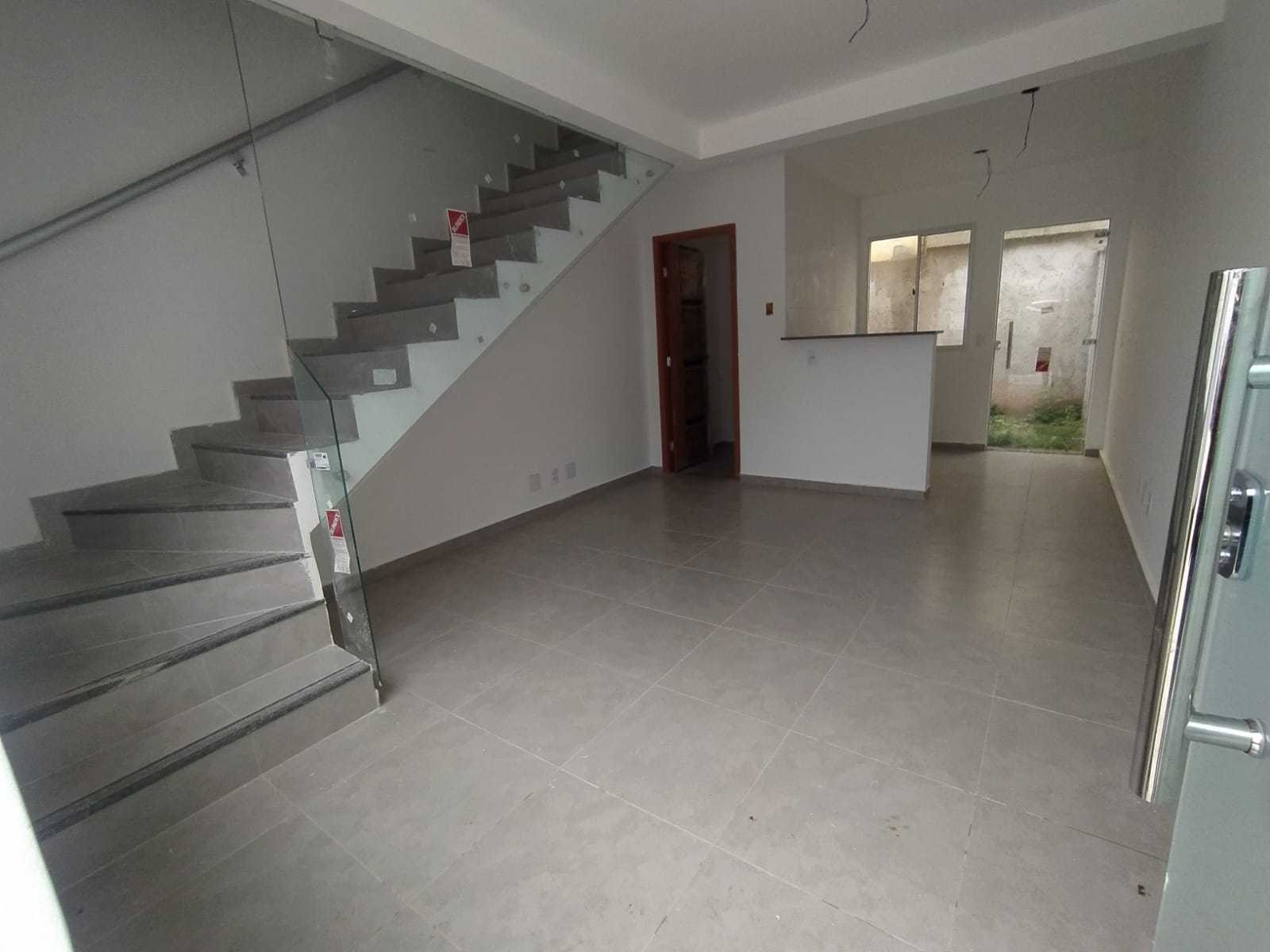 Casa à venda com 2 quartos, 12m² - Foto 1