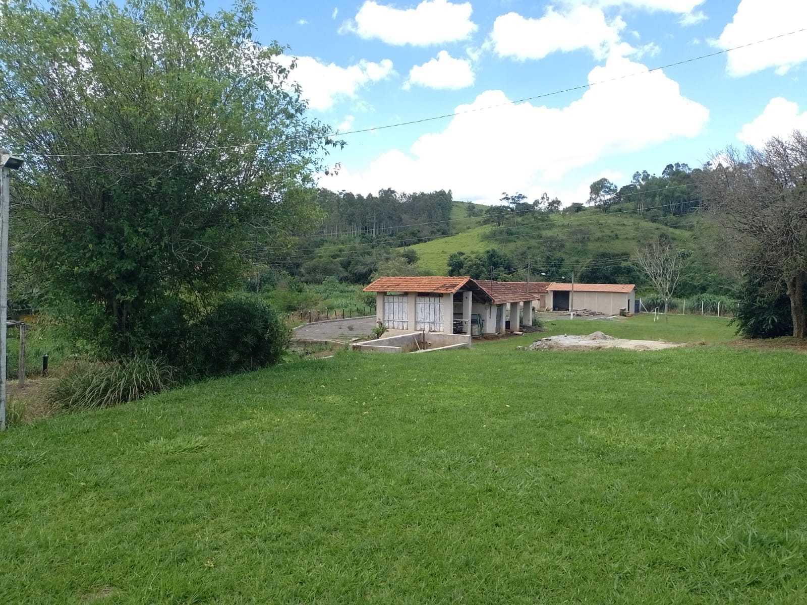 Chácara à venda com 3 quartos, 1700000m² - Foto 4