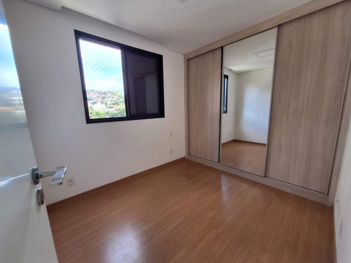 Apartamento à venda com 2 quartos, 85m² - Foto 13