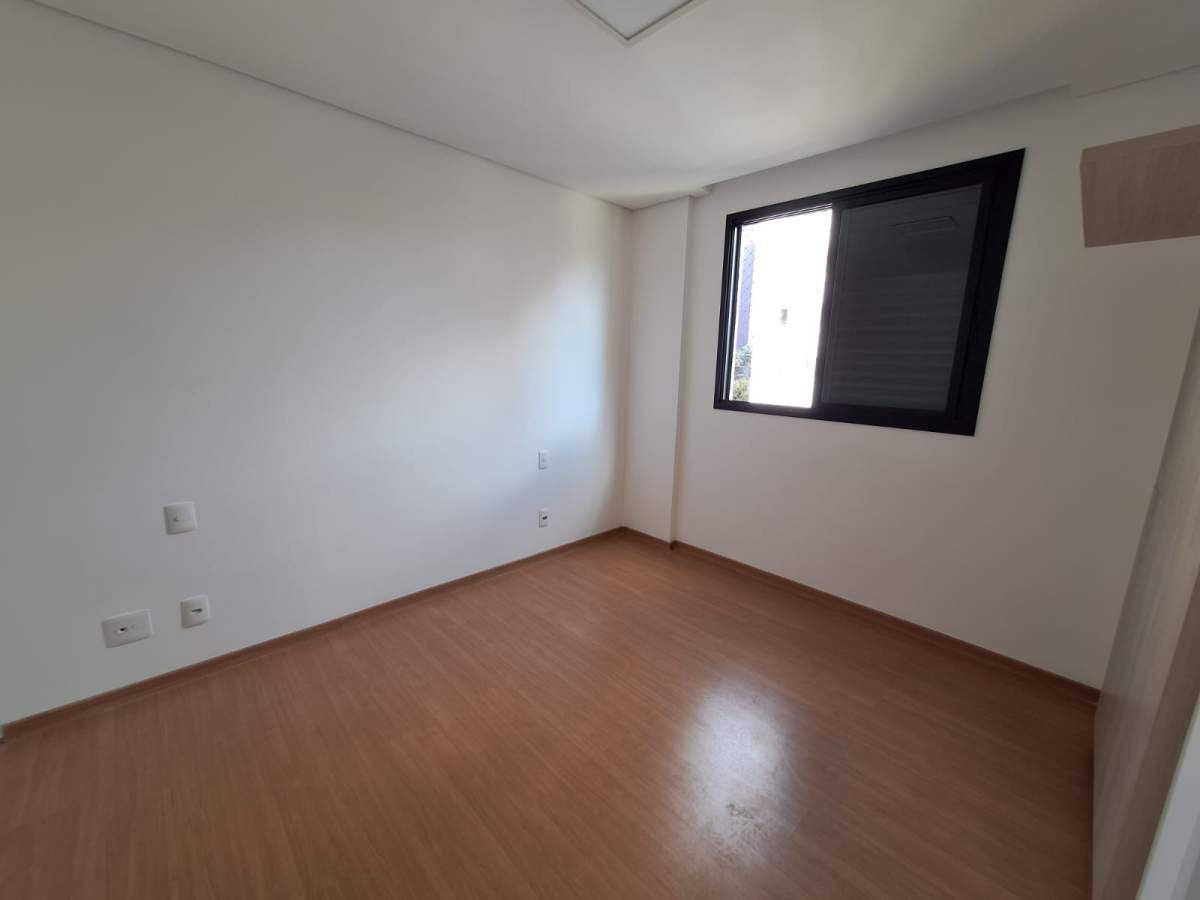 Apartamento à venda com 2 quartos, 85m² - Foto 10