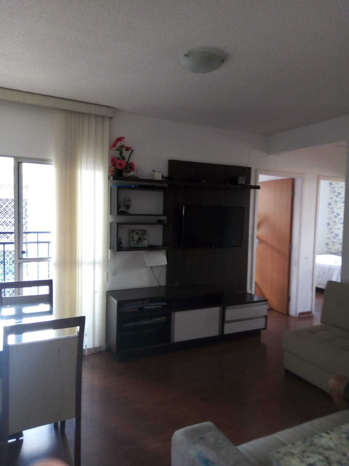 Apartamento à venda com 3 quartos, 50m² - Foto 1