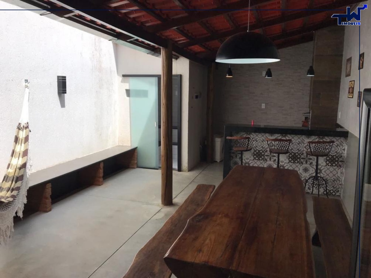 Casa à venda com 2 quartos, 144m² - Foto 1