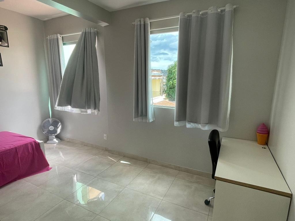 Casa à venda com 2 quartos, 144m² - Foto 13