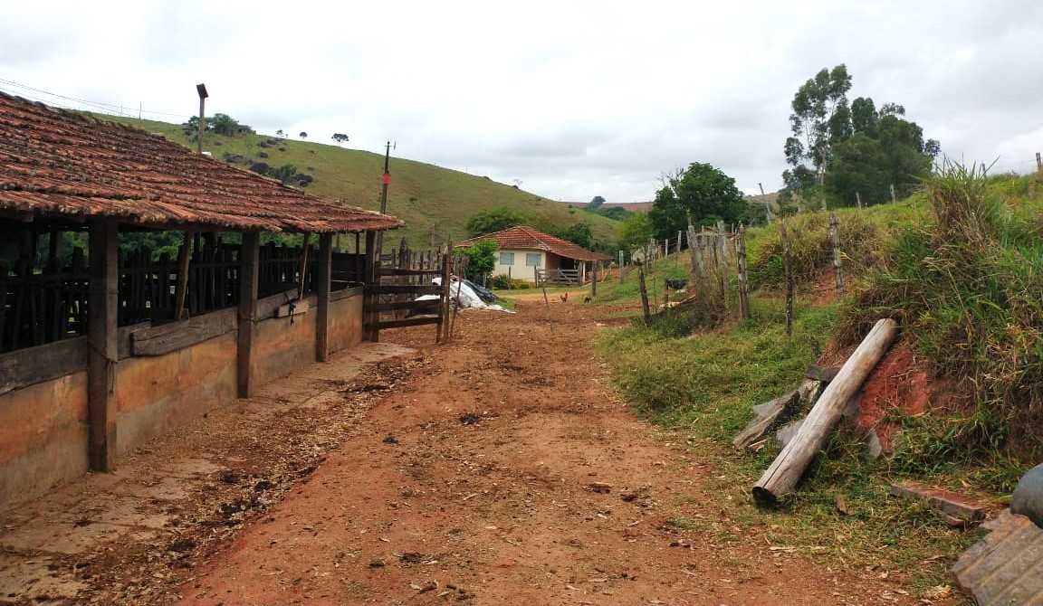 Chácara à venda com 3 quartos, 968000m² - Foto 17