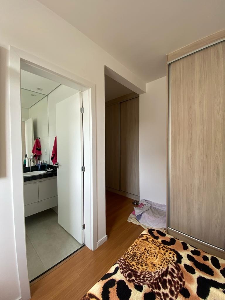 Apartamento à venda com 3 quartos, 182m² - Foto 18