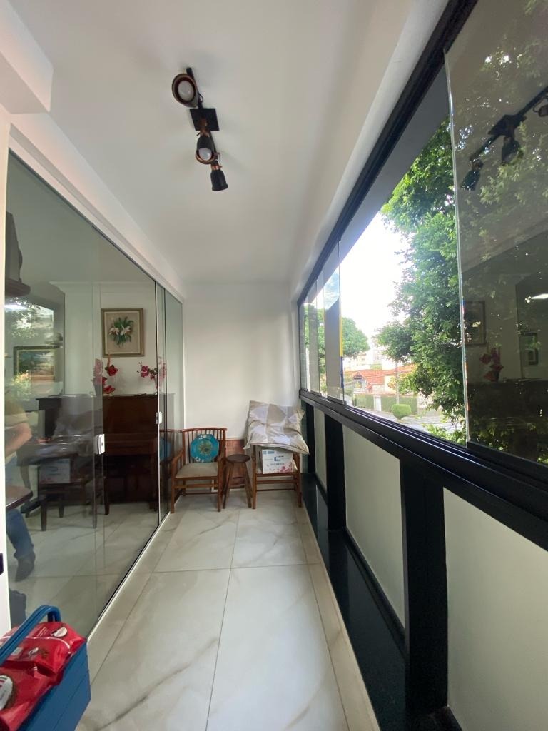 Apartamento à venda com 3 quartos, 182m² - Foto 11