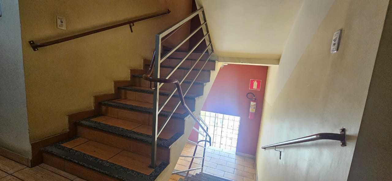 Apartamento à venda com 2 quartos, 60m² - Foto 4