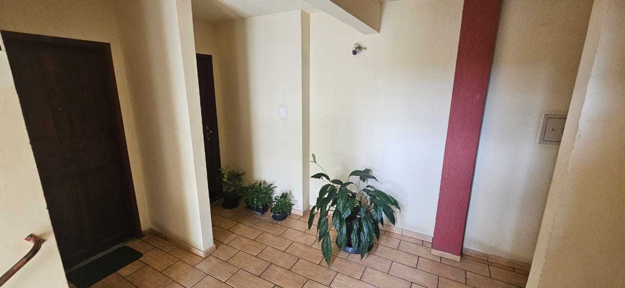 Apartamento à venda com 2 quartos, 60m² - Foto 3