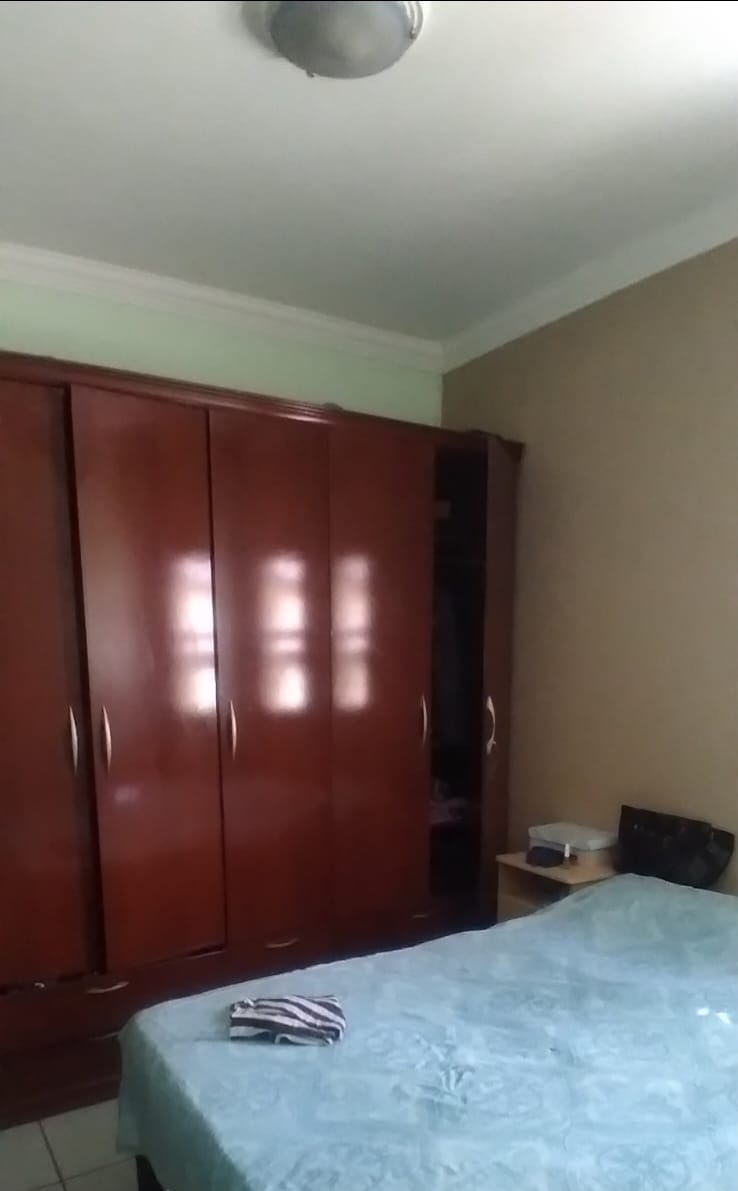 Casa à venda com 3 quartos, 200m² - Foto 5