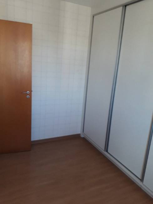 Apartamento à venda com 3 quartos, 85m² - Foto 9