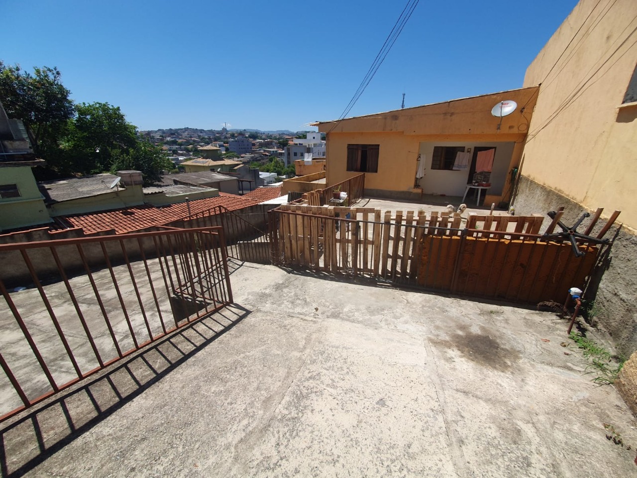 Casa à venda com 3 quartos, 360m² - Foto 4