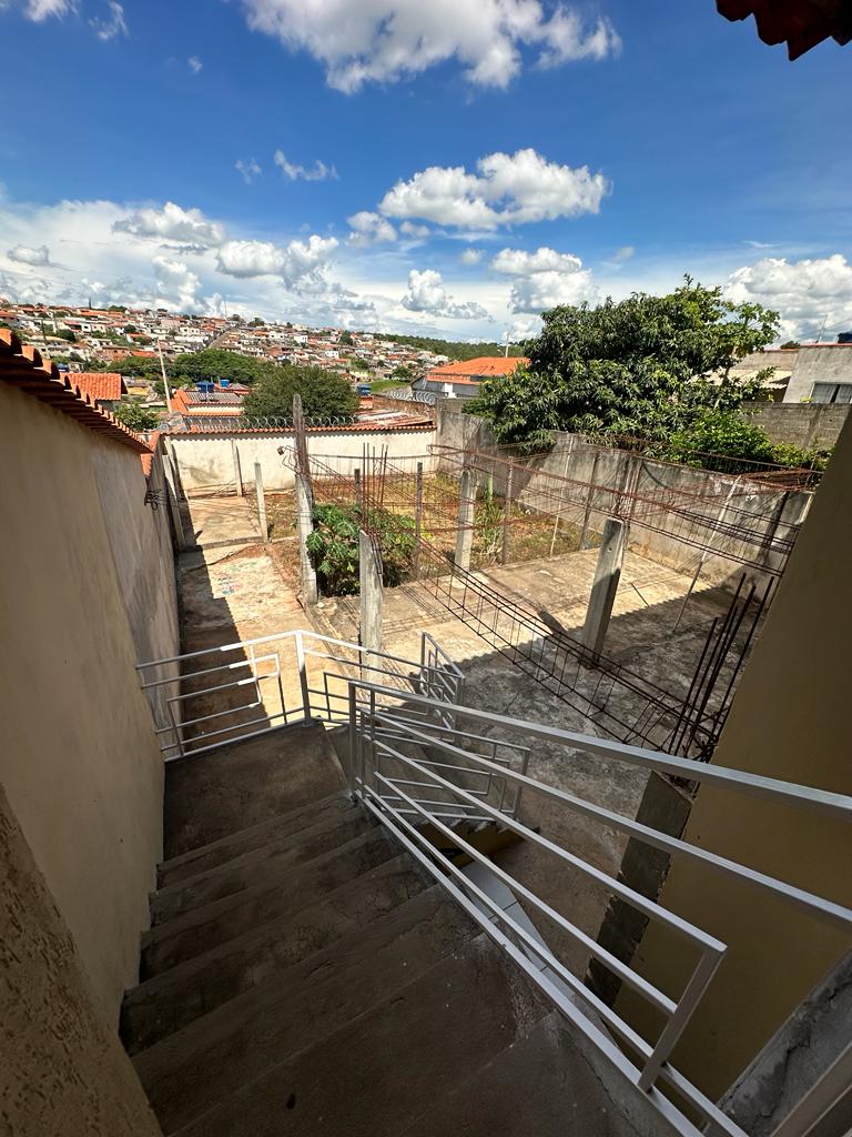 Casa à venda com 2 quartos, 120m² - Foto 11