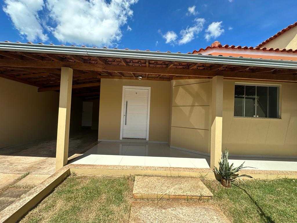 Casa à venda com 2 quartos, 120m² - Foto 2