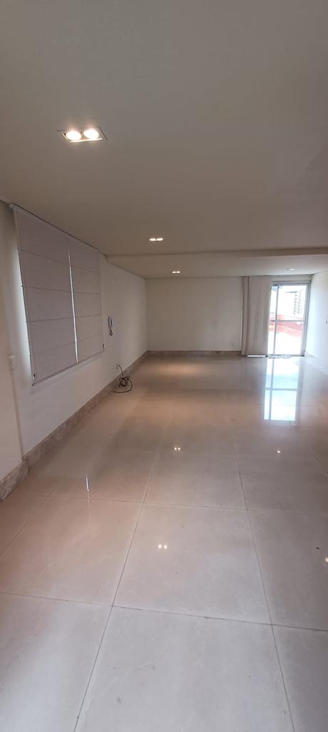 Cobertura à venda com 4 quartos, 388m² - Foto 5