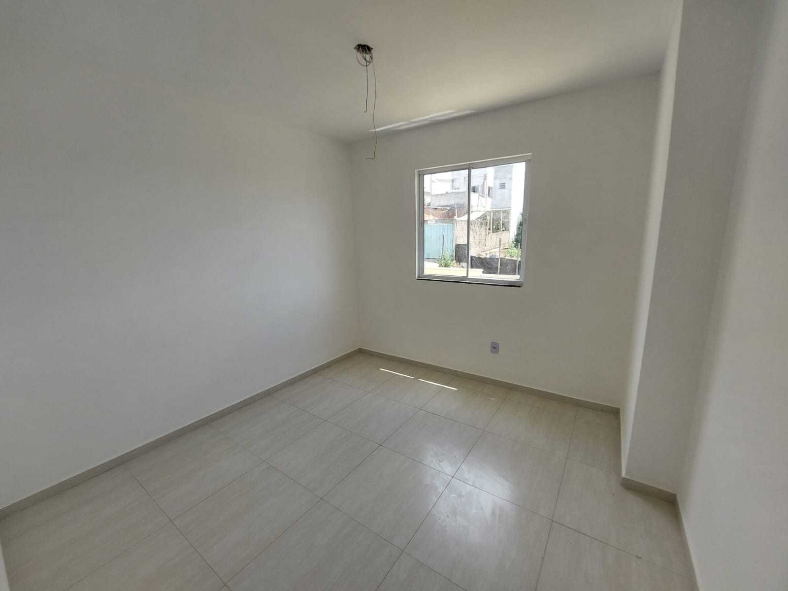 Casa à venda com 2 quartos, 92m² - Foto 2